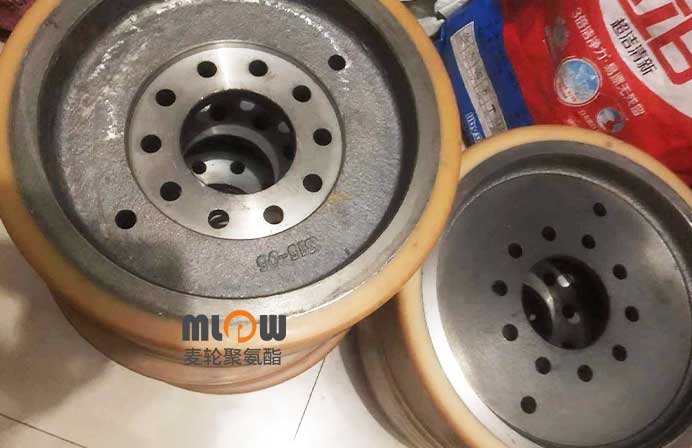 聚氨酯单轨吊摩擦驱动轮